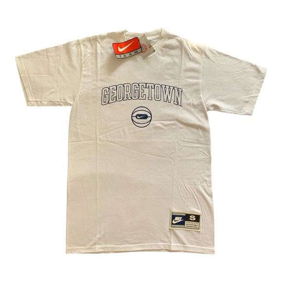 Georgetown Hoyas Basketball t-shirt - Picture 1 of 3